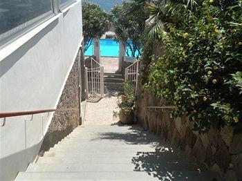 La Piazza Luxury &