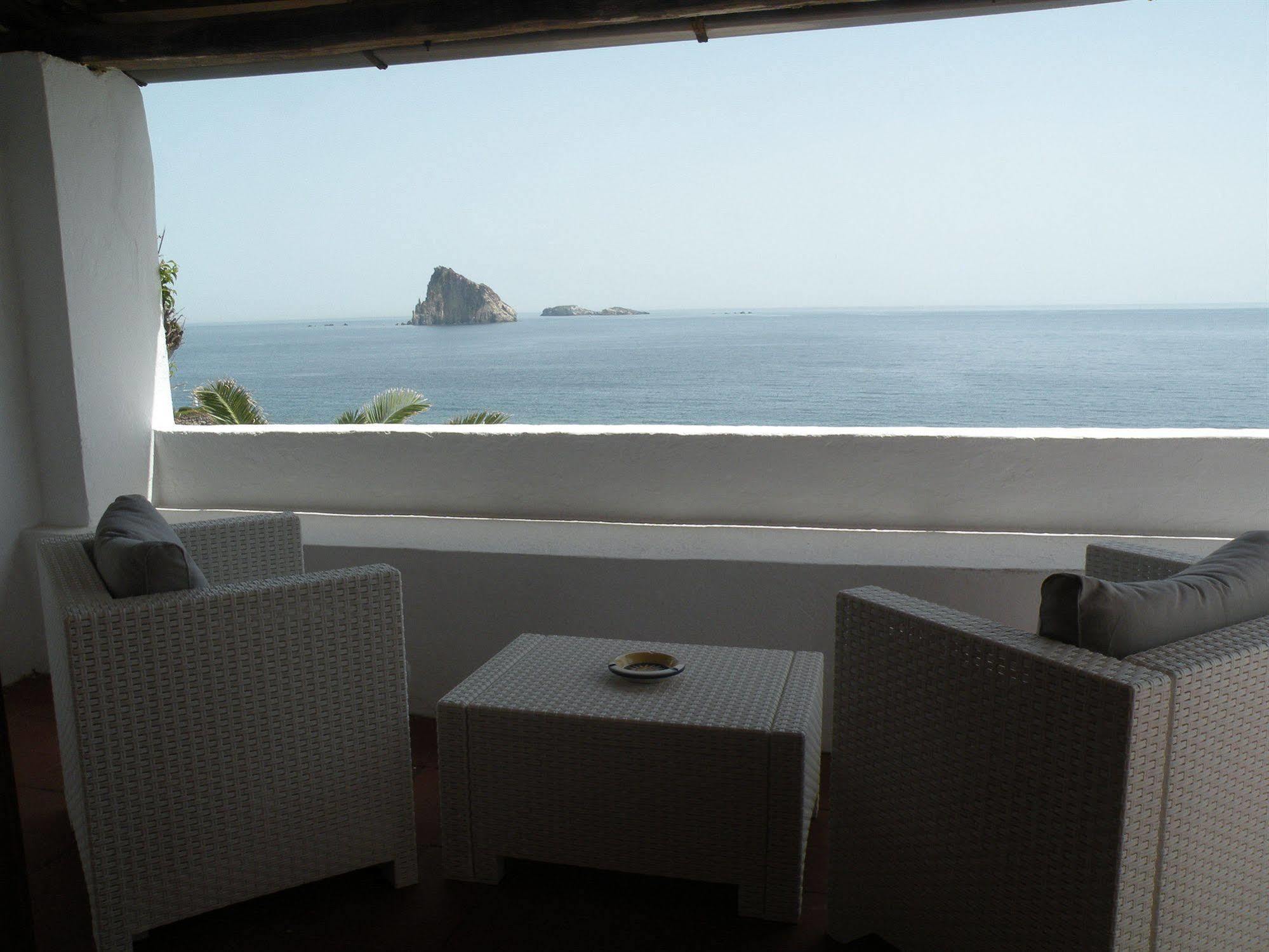 La Piazza Luxury & Panarea
